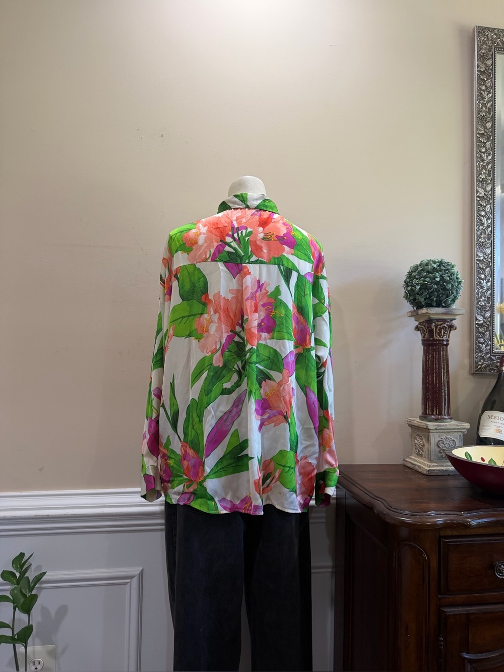 Zara Floral Button-Up Blouse in White with Pink & Green Print - Picture 5 of 6
